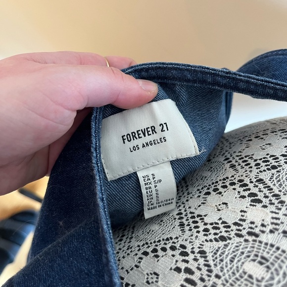 Forever 21 denim pinafore dress - Picture 3 of 3